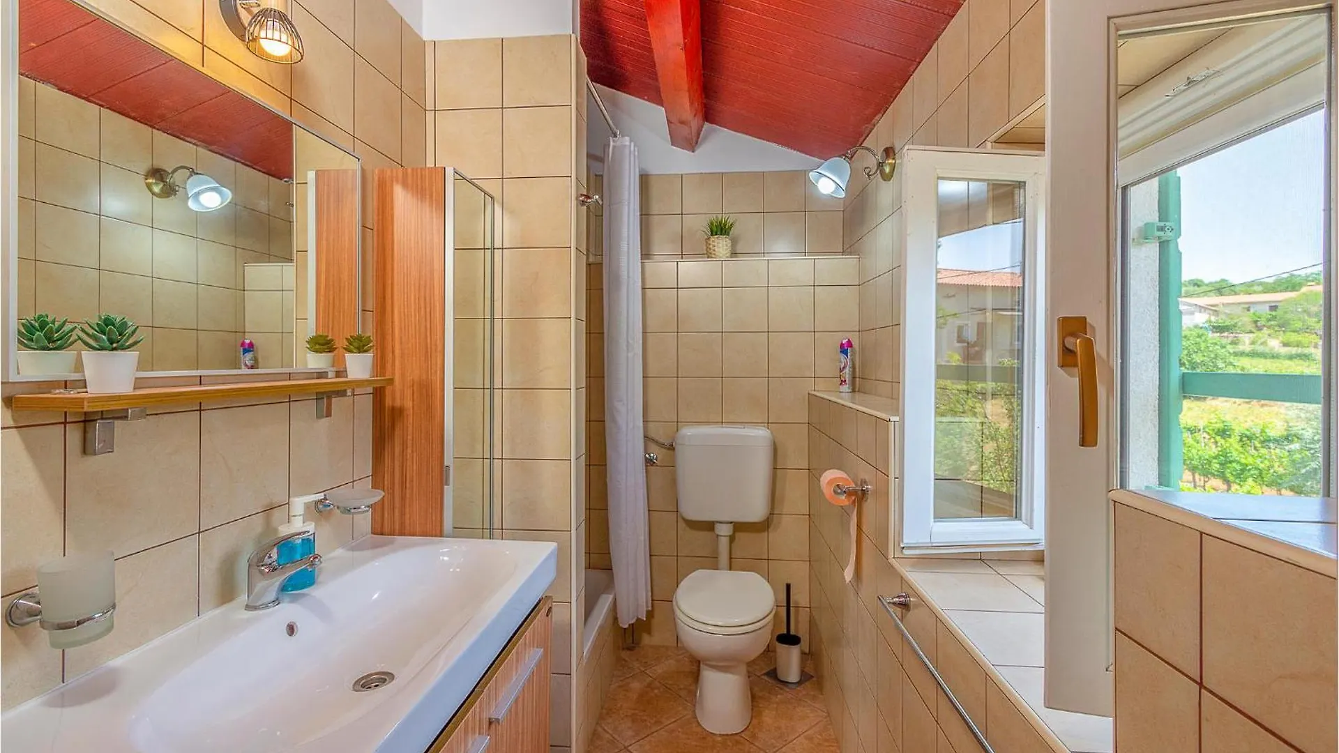 Beautiful Home In Nedescina With Wifi 度假居